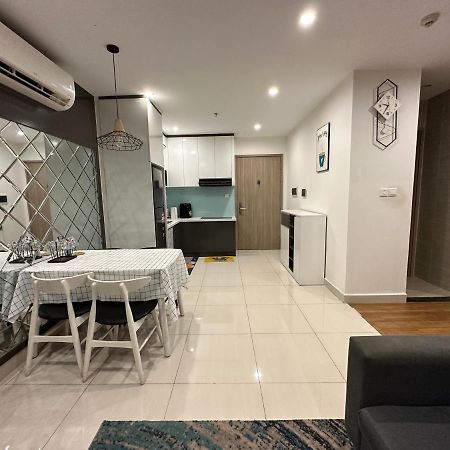 Can Ho 2Pn Day Du Tien Nghi-Vinhomes Grand Park Quan 9 Go Cong Exterior photo